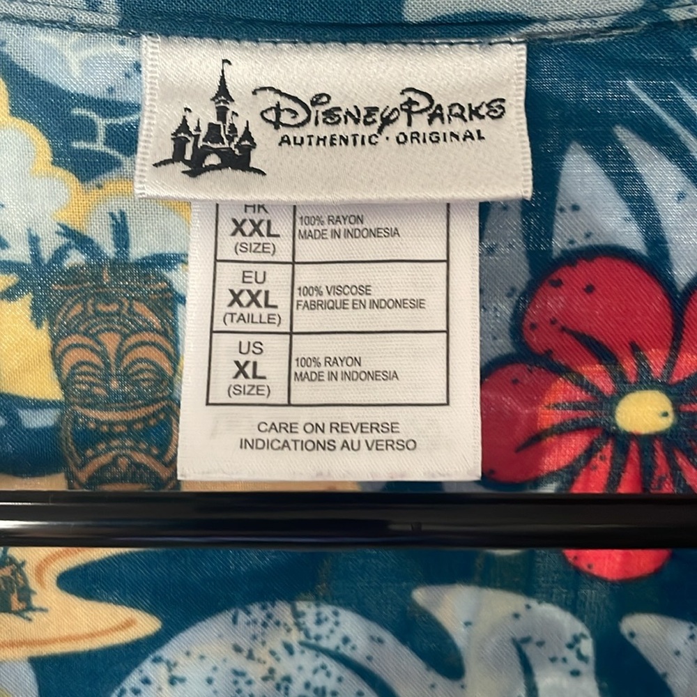 ♥️Disney Parks♥️ Men’s Hawaiian shirt size (XL) - Picture 11 of 13